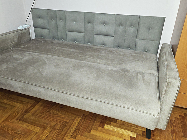 Tegyünk kárpitos falvédőt a falra